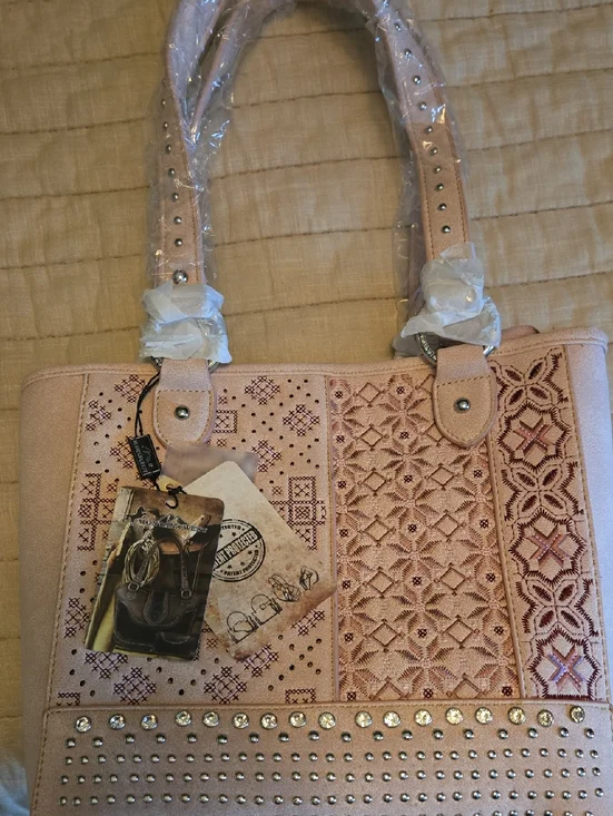 Montana West Blush Pink Embroidered Concealed Carry with Rhinestone Studs - Picture 1 of 14